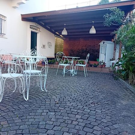 B&B Ai Tre Archi Spotorno Exteriér fotografie
