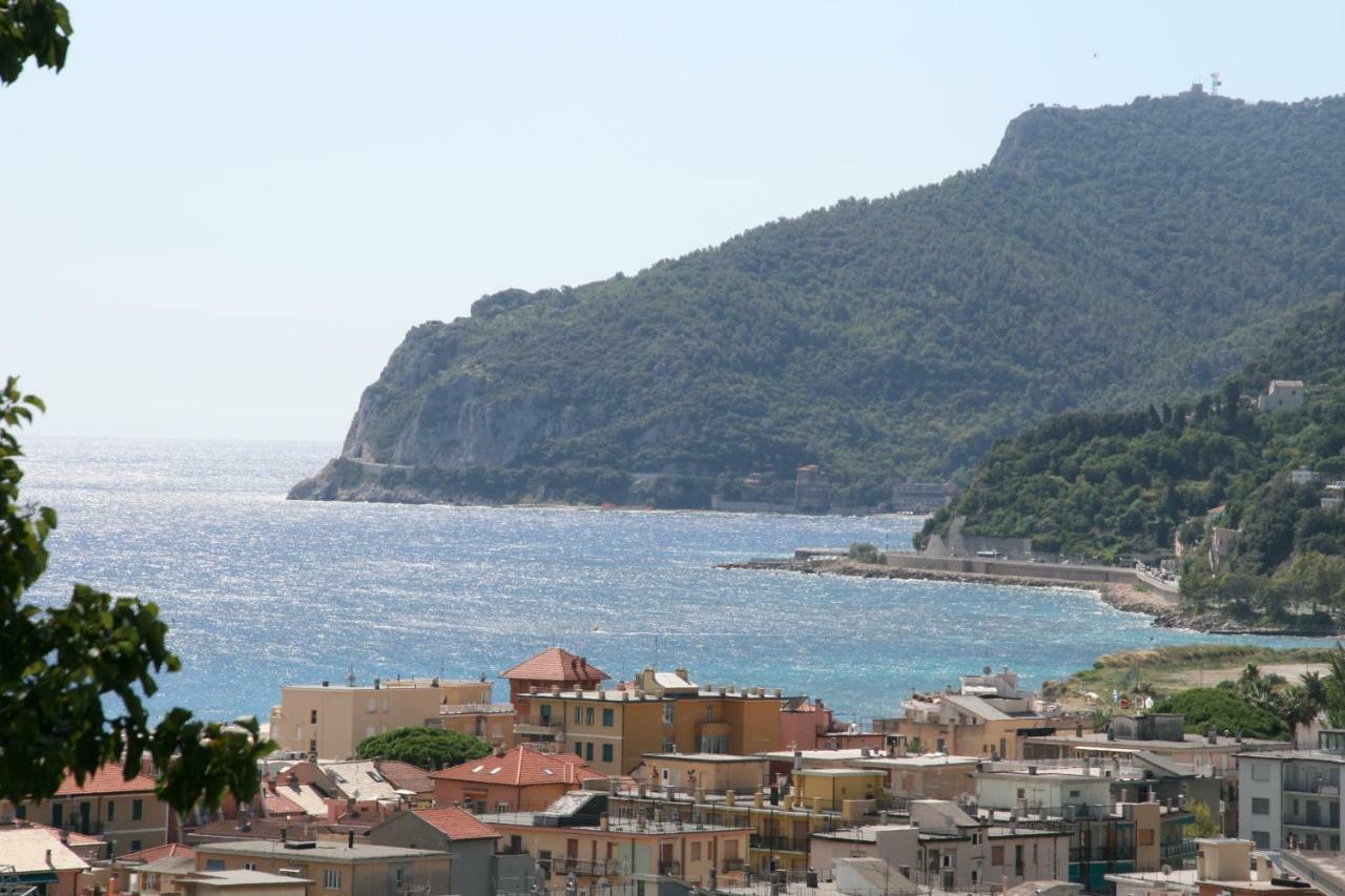 B&B Ai Tre Archi Spotorno Exteriér fotografie